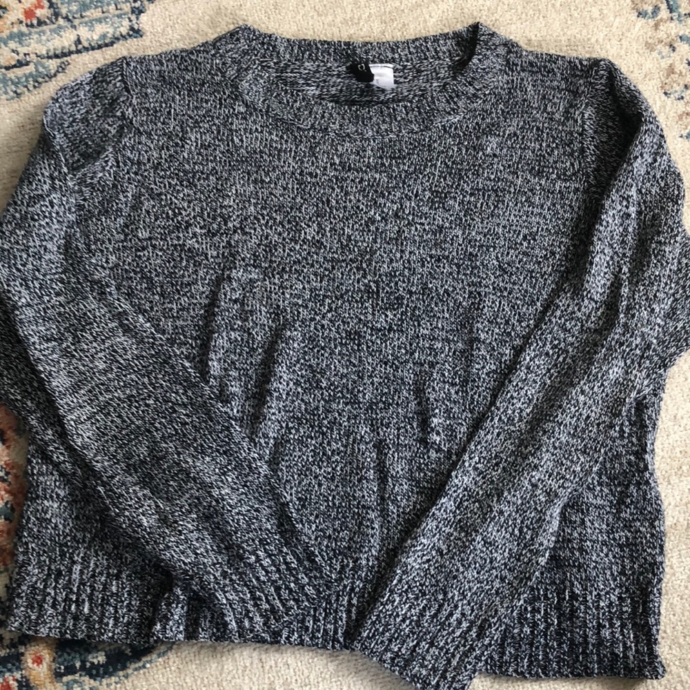 Divided charcoal long sleeve sweater. Light weight